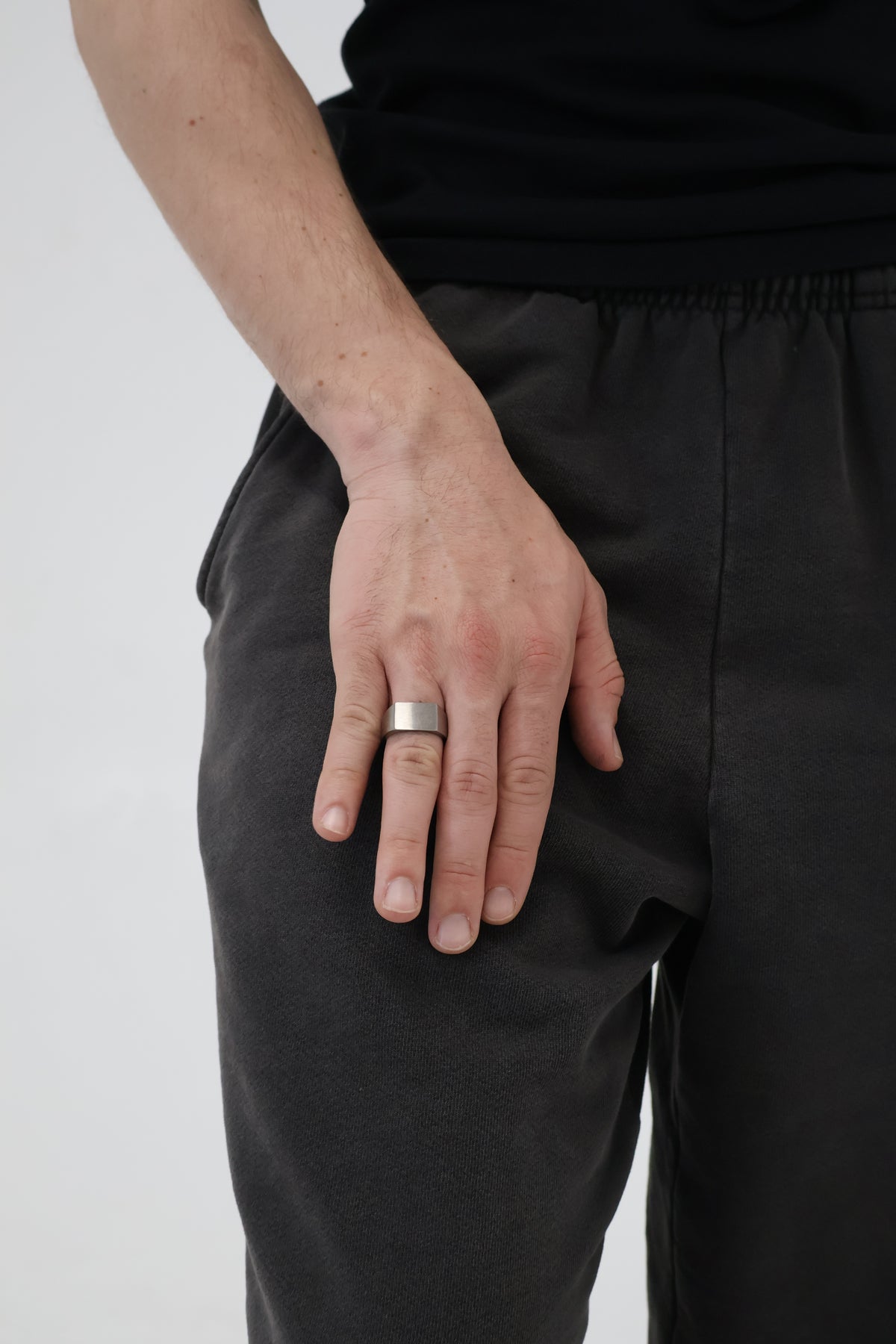 ACULA Authority Signet Ring in silver, view 2